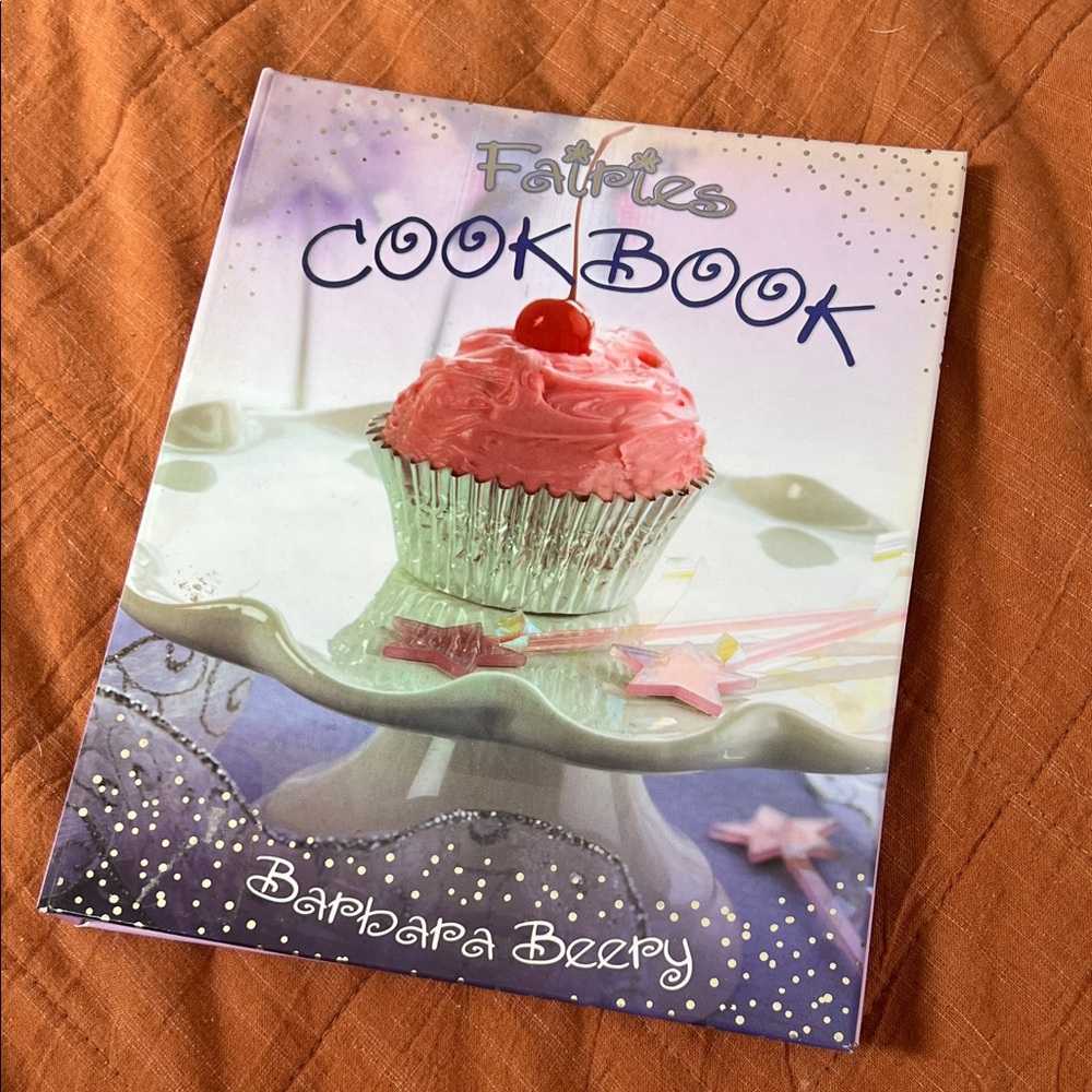 Fairies Cookbook by — Pink Cupcake Cover